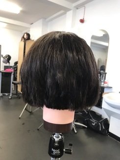 How To Do A Graduated Bob Haircut Tutorial
