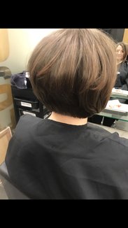 How To Do A Short Graduated Bob Haircut